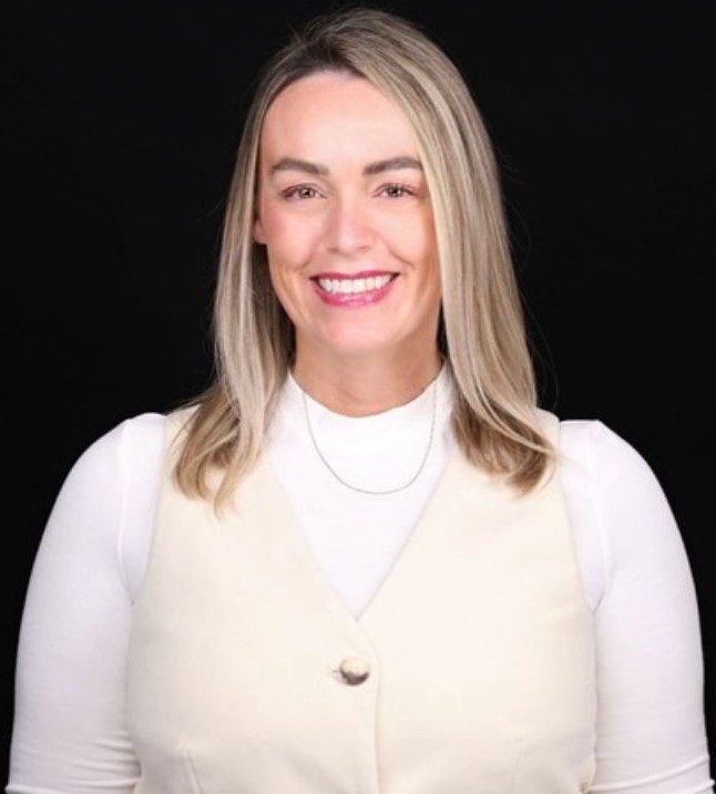 Sarah Johnson - Director of Sales at MedVision